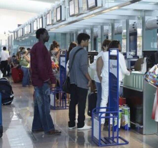 Airport security 100ml liquid rule to be scrapped