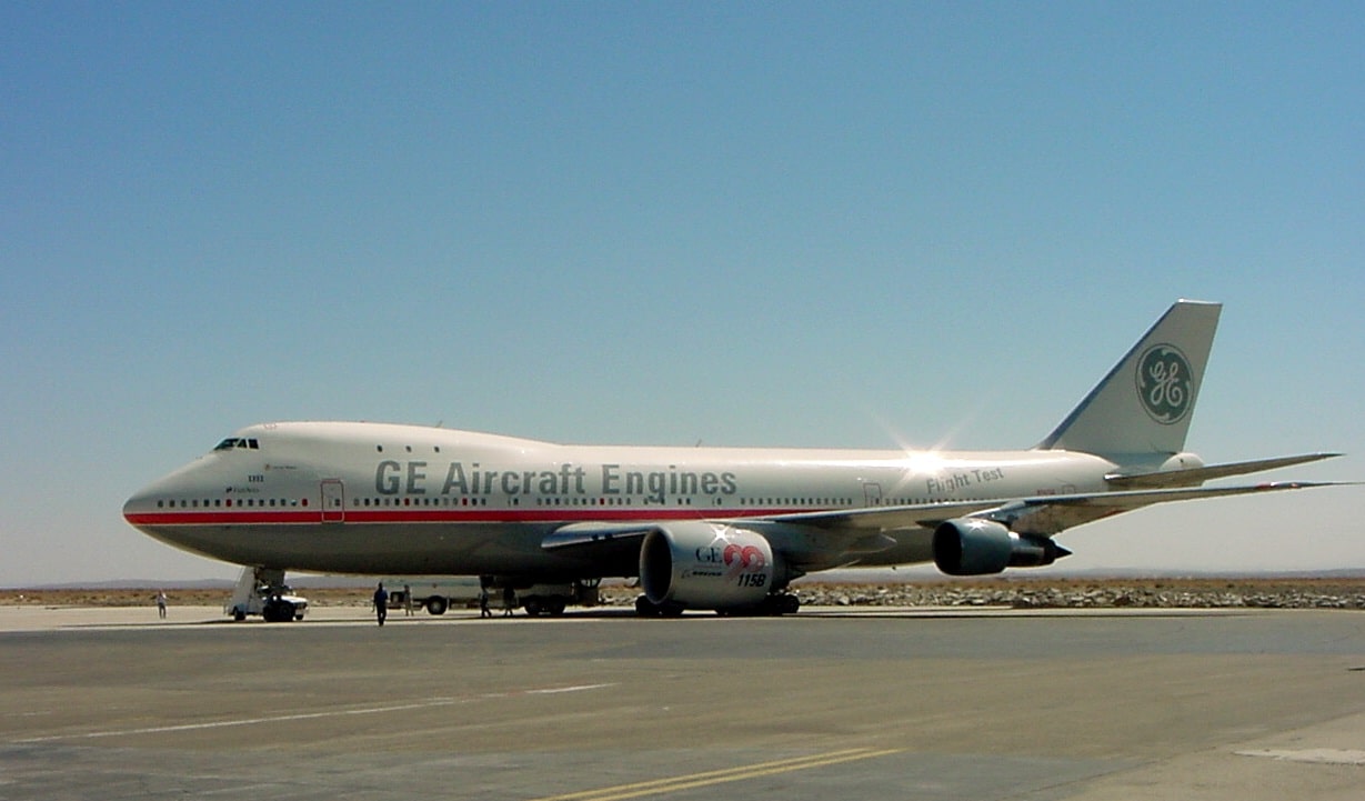 GE's 747-100