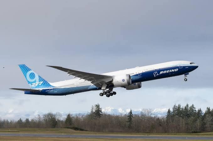 New Boeing 777X Completes Successful First Flight
