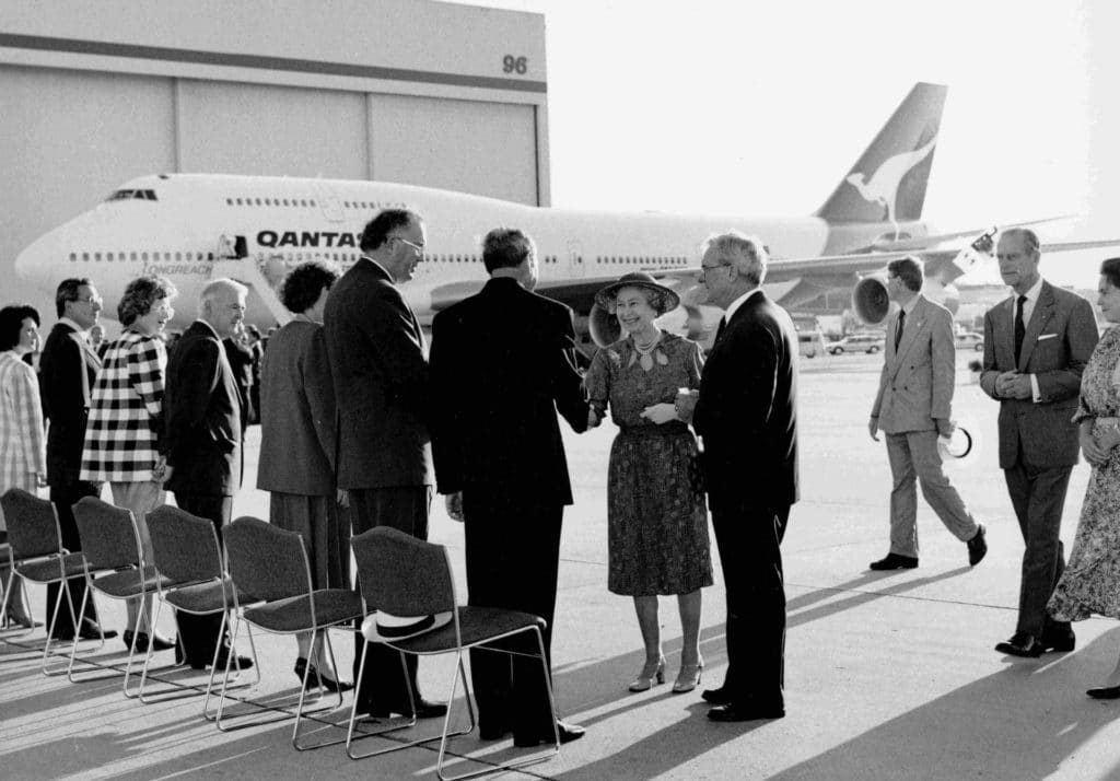 The-Queen-greets-guests-after-arriving-on-a-Qantas-747-to-commence-the-1992-Royal-Tour-of-Australia..