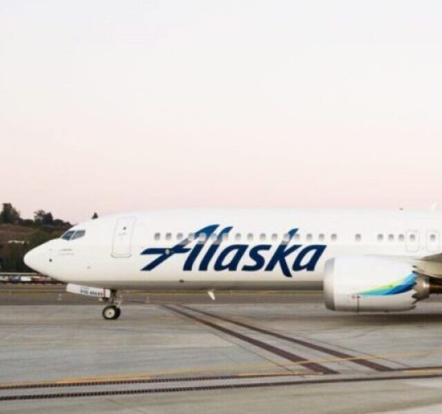 Alaska Airlines makes biggest Boeing aircraft order in its 90-year history