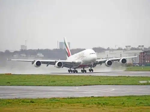Lufthansa awarded Emirates A380 landing gear and base maintenance contracts