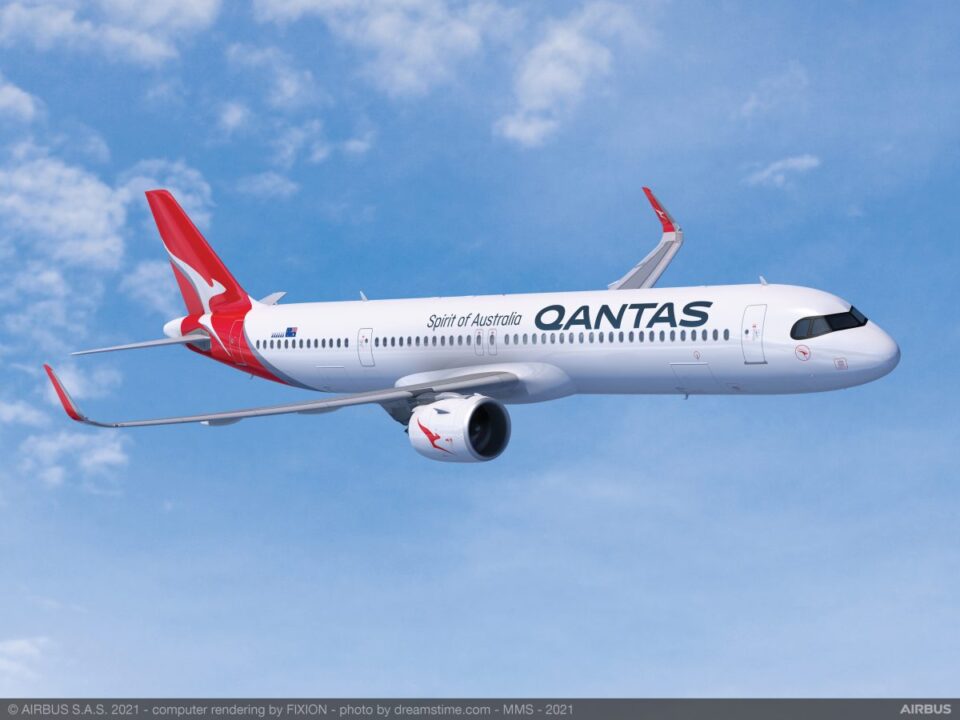 Airbus wins order to renew Qantas fleet in blow to Boeing