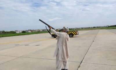 Pakistan depolying shooters at Lahore airport to shoo away birds.