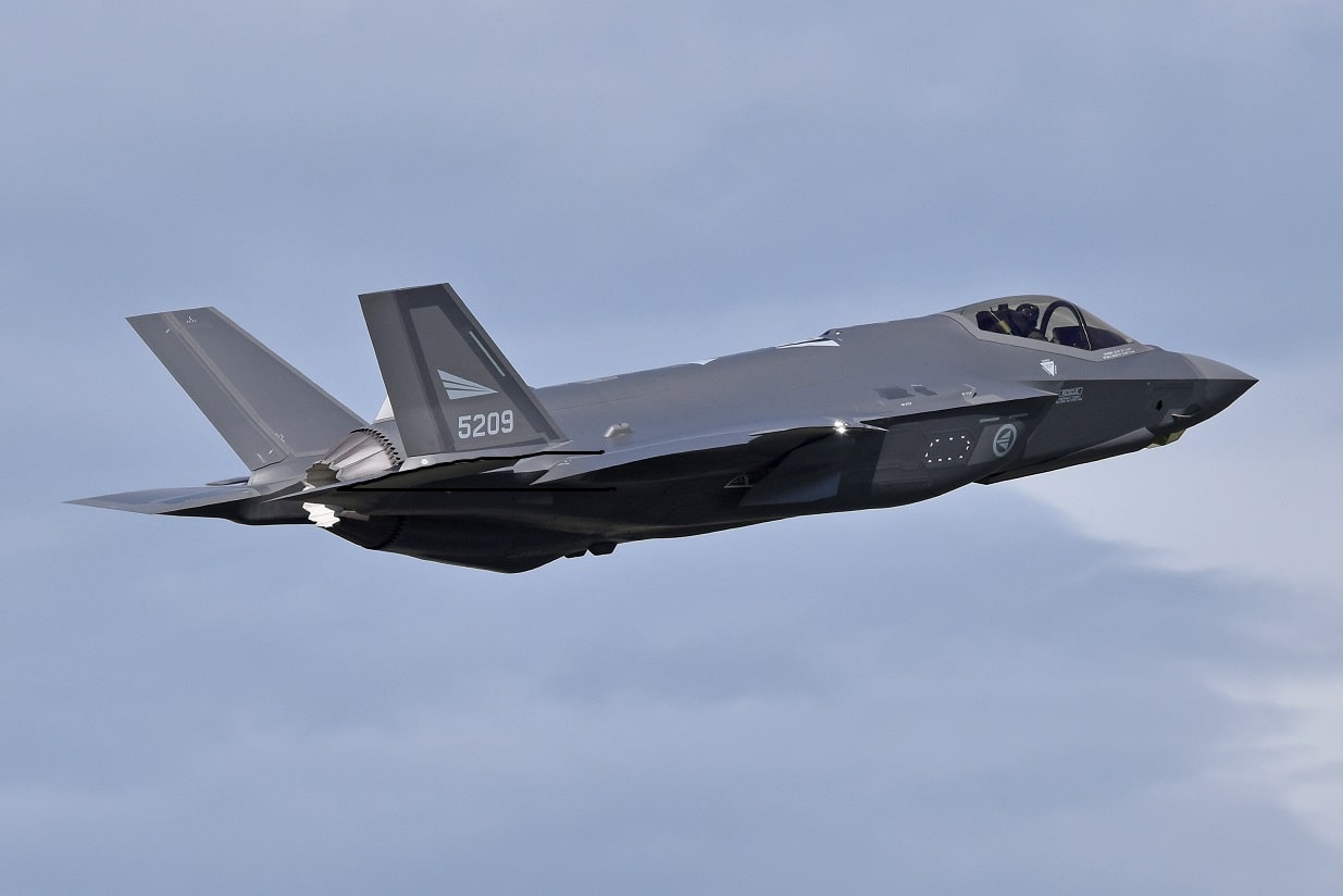 U.S. F-35 Fighter Jet Missing in South Carolina, and Asks Public for Help