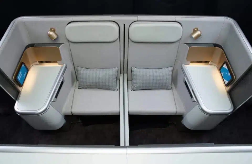 Game-changing business class seats were designed by Stelia. it is suitable for Duo purposes.