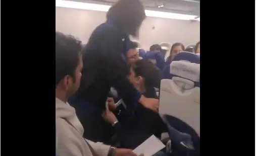 A video of the cabin crew has gone viral when they lose their cool while dealing with disrespectful passenger.