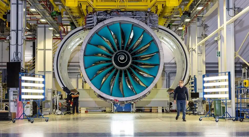 The world's largest engine The Rolls Royce UltraFan: 10 Key Takeaways.