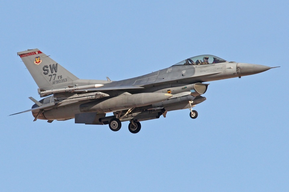 US fighter jet shoots down airborne object over Lake Huron