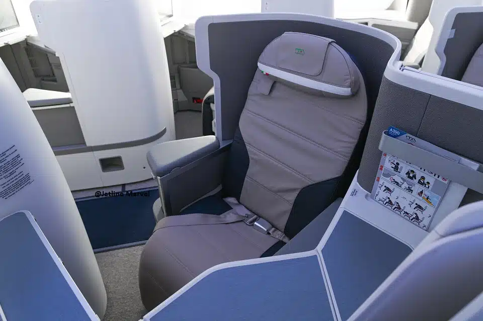 How an aircraft seat is made : Everything You Need To Know