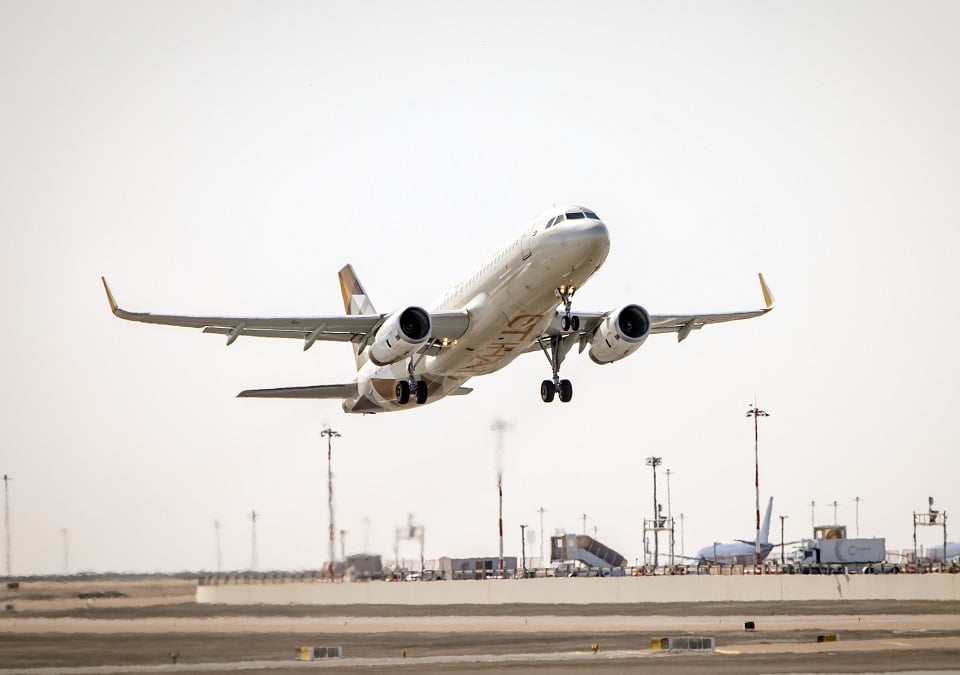 Etihad Airways launches daily flights to Toronto.