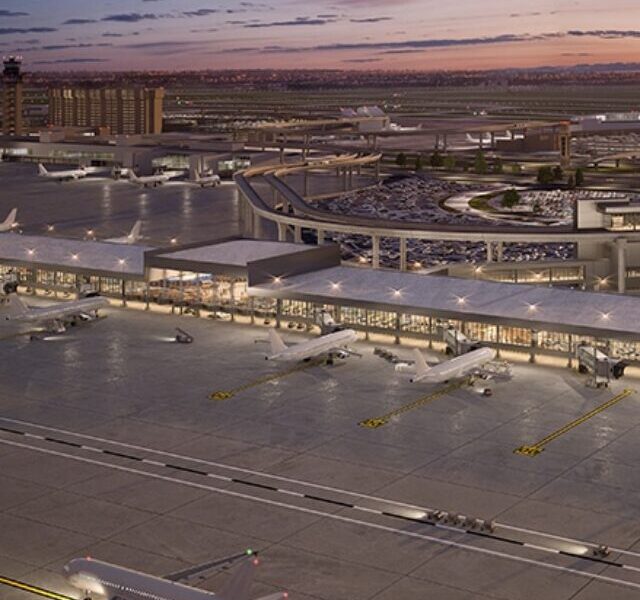 American Airlines &DFW Airport Seal the Deal on a 10-Year Lease Agreement
