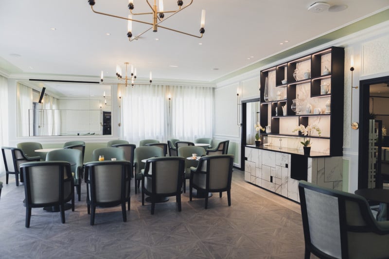 Emirates launches new exclusive lounge at Paris Charles de Gaulle airport
