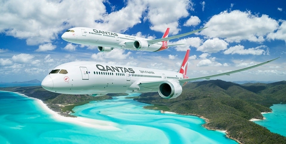 Qantas places orders for new aircraft from Airbus and Boeing