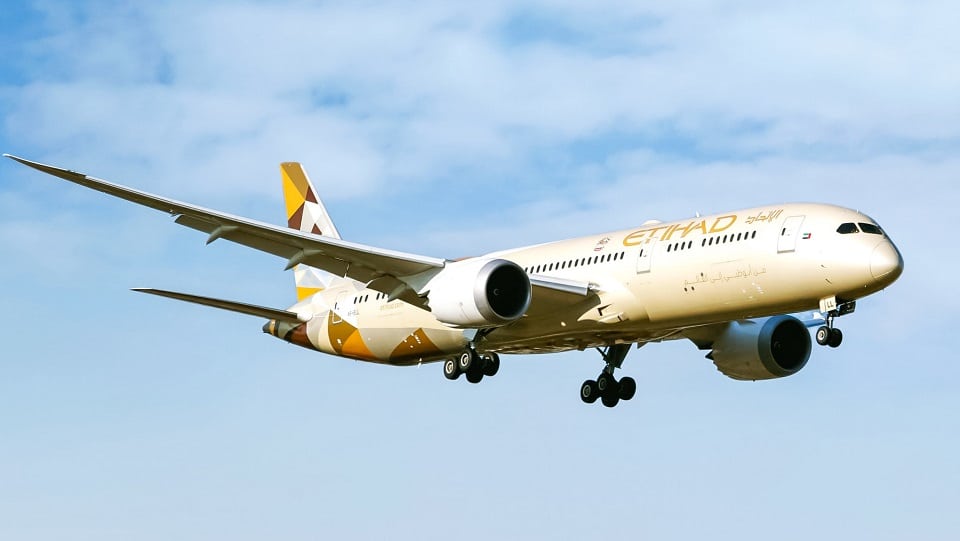 Etihad's Gateway to Paradise: Nonstop Flights to French Riviera and Greek Isles!