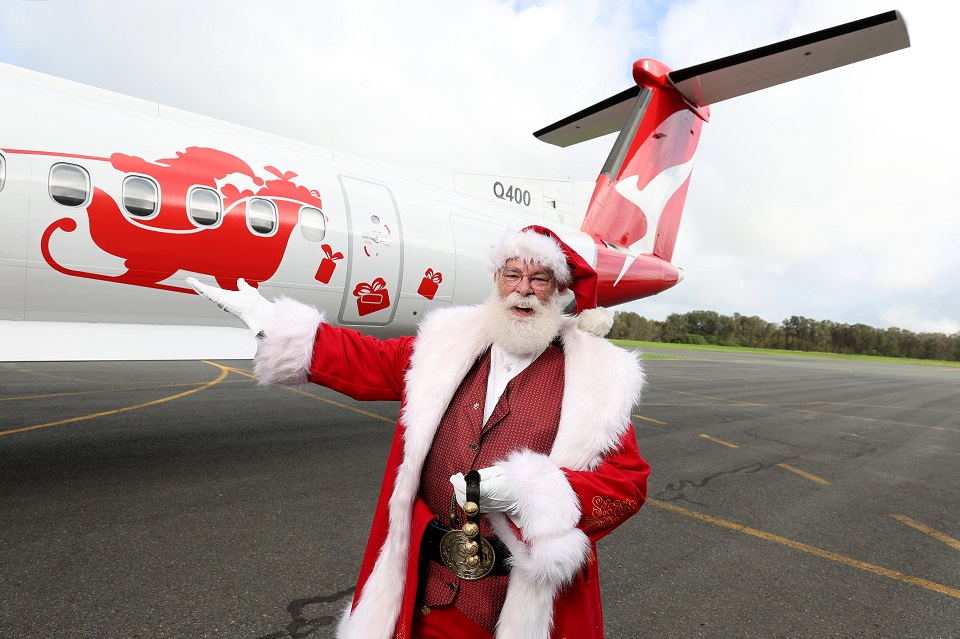 Qantas unveils special Christmas themed aircraft.