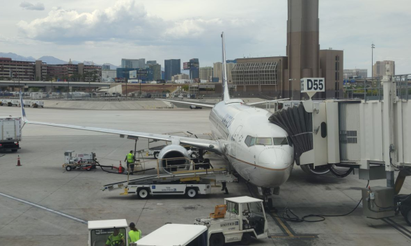 United Airlines Boeing 737-800 Flight Review: Domestic Economy Done Right