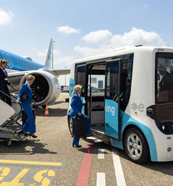 KLM Begins Testing Self Driving Crew Buses at Schiphol Airport